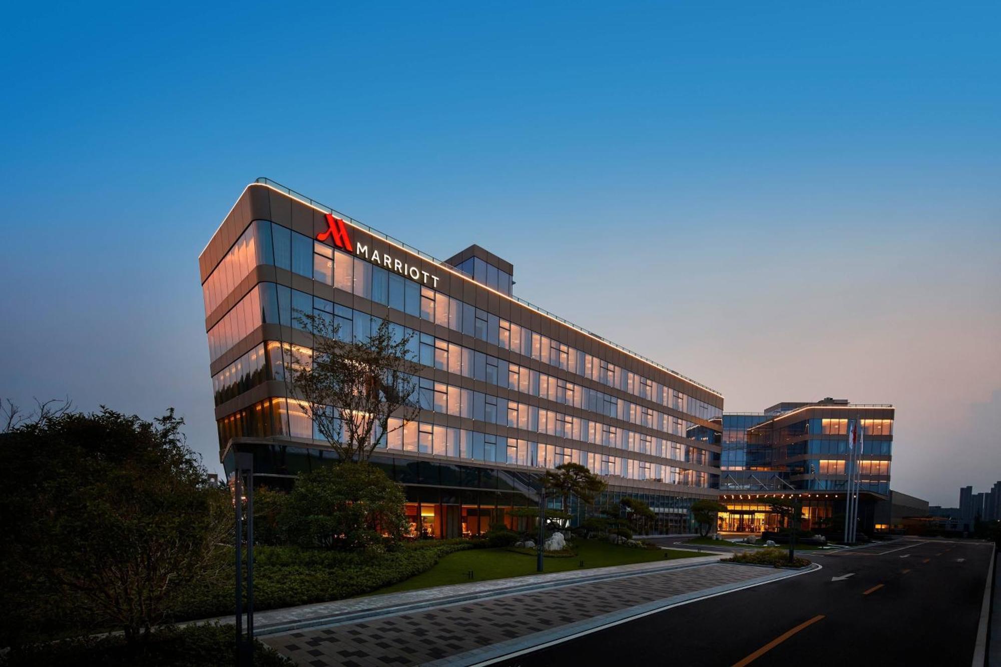 Xuzhou Marriott Hotel Lakeview Ngoại thất bức ảnh